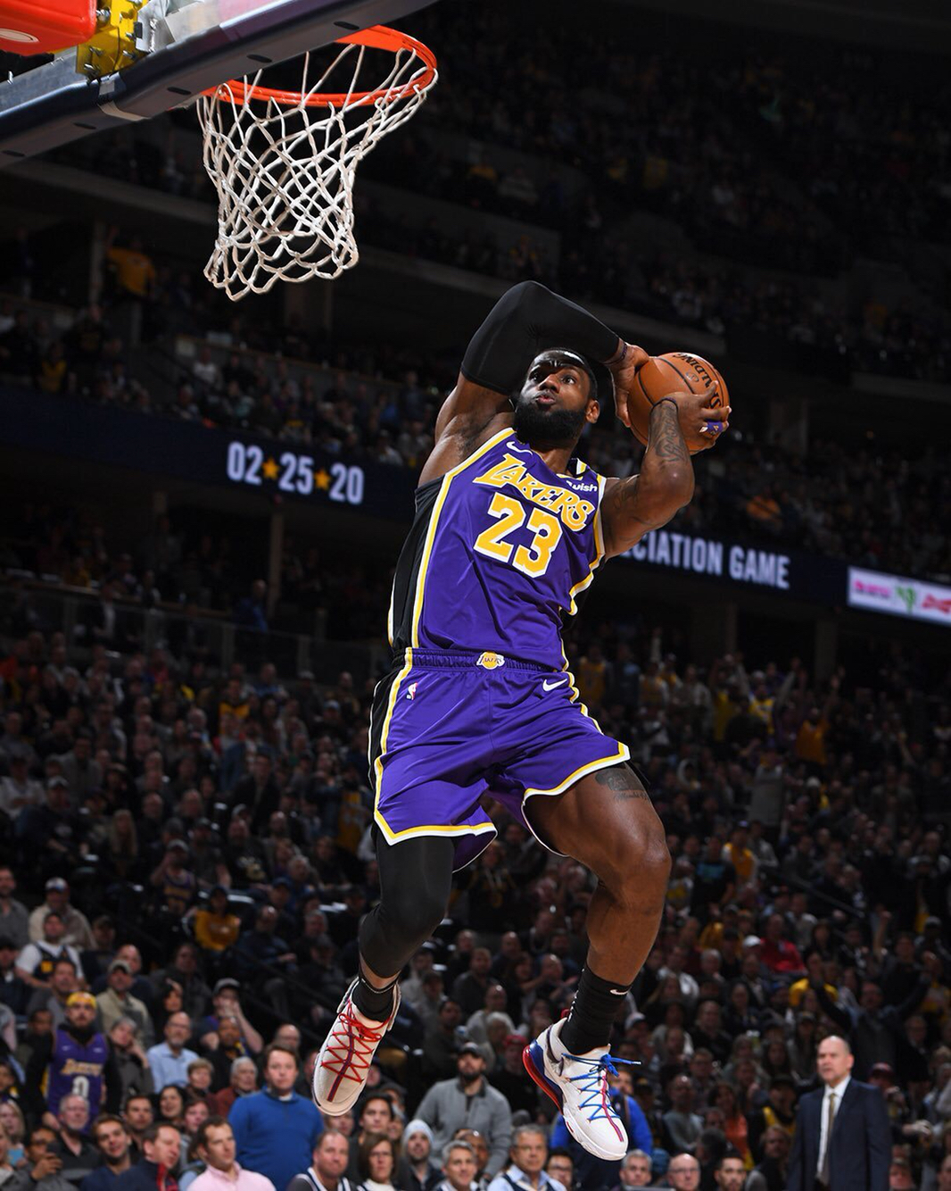 不仅屡屡攻 不仅屡屡攻