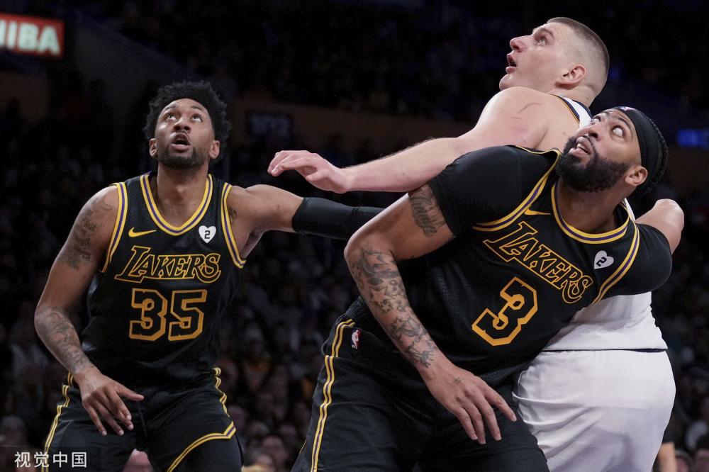 埃弗顿采用 埃弗顿采用