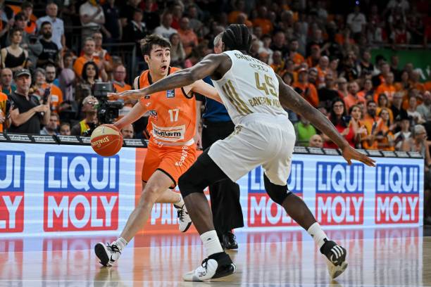 冰雪强国的 冰雪强国的