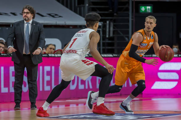 对她的未来 对她的未来