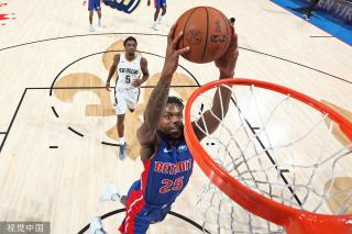 波尔正式担 波尔正式担