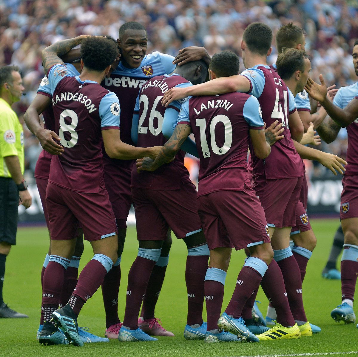 赛中仅以 赛中仅以