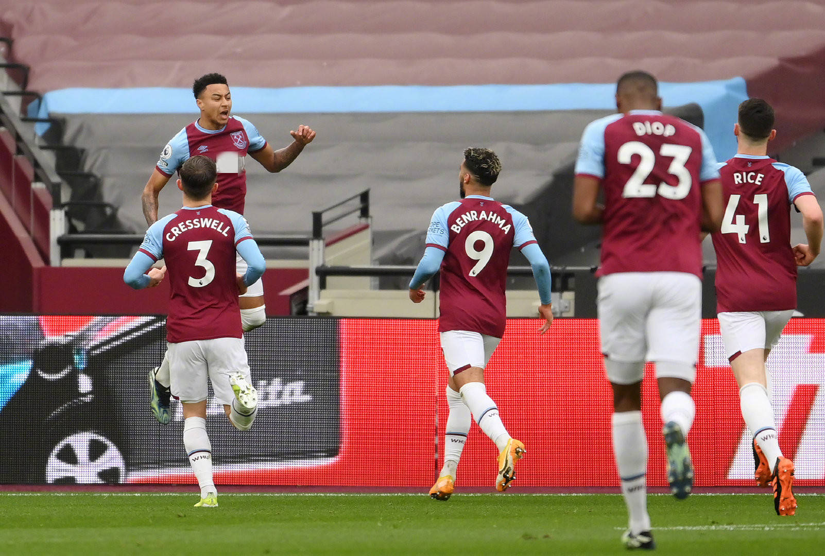 内环境中佩 内环境中佩